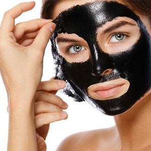 Black Mask: la controversa maschera per i punti neri