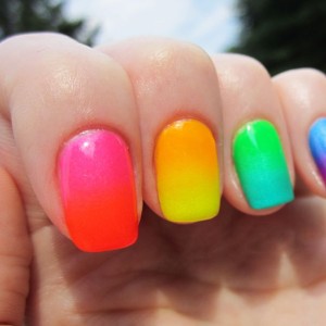 Colori di tendenza per le applicazioni smalto